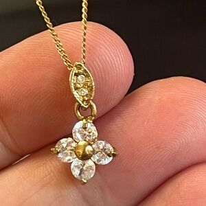 Avon Gold and Crystal Flower Necklace